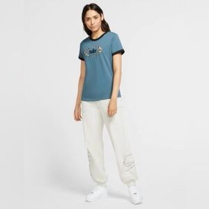 💐Nike Women's Graphic T-Shirt size large Short-Sleeved Crew Neck floral Ringer